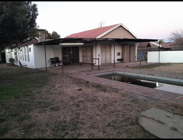 3 BEDROOM HOUSE FOR SALE IN BONANNE